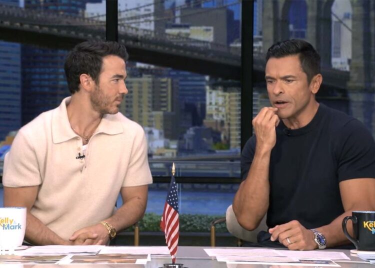 Co-apresentadores convidados “ao vivo” de Mark Consuelos revelados enquanto a esposa Kelly Ripa tira uma folga para se recuperar da cirurgia