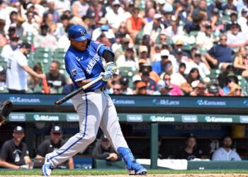 Com o home run nº 318, Salvador Perez ultrapassa George Brett no livro dos recordes de Kansas City