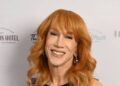 Comediante, 65, inicia relacionamento com jovem de 22 – Celebrity News – Entretenimento
