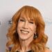 Comediante, 65, inicia relacionamento com jovem de 22 – Celebrity News – Entretenimento