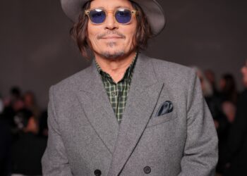 Comic Con 2026: Johnny Depp está irreconhecível como Ebenezer Scrooge