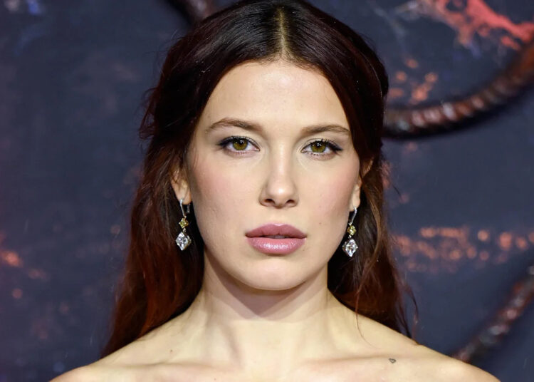 Como um monge ajudou Millie Bobby Brown a superar um ataque de ansiedade de 3 meses