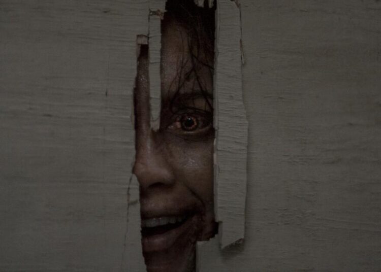 Crítica de 'Evil Dead Burn': terror extremo encontra alegria na destruição