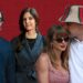 De Taylor Swift e Travis Kelce a Aamir Khan e Gauri Spratt – por que somos tão obcecados por casamentos de celebridades?