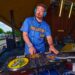De professor a DJ de Savannah Bananas: a história de Bradley Skinner
