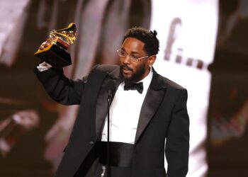 Donald Glover apresenta nova faixa de Kendrick Lamar produzida por DJ Dahi na Rádio GILGA