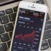 Dow Cai Mais de 100 Pontos; Ações da IREN saltam – AMC Entertainment Hldgs (NYSE:AMC), Ryanair Hldgs (NASDAQ:R