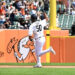 Duas reviravoltas tardias apagam a liderança do Tigers em uma derrota frustrante para o Royals