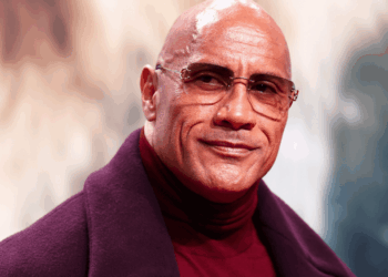 Dwayne Johnson enfrenta reação negativa por permanecer quieto sobre política