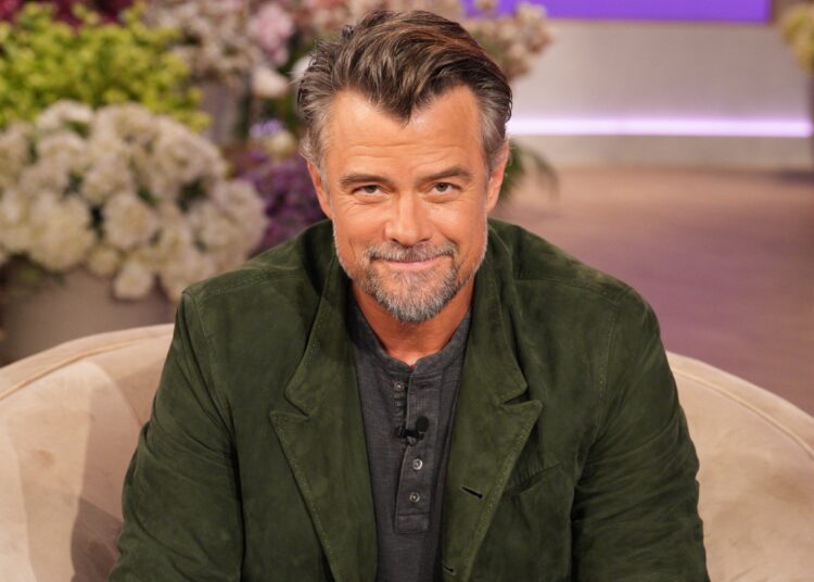 EXCL: Josh Duhamel consegue um comprador por seus US $ 3 milhões em Los Angeles dias após listá-lo