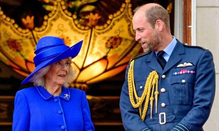 EXCLUSIVO: Príncipe William e Rainha Camilla em guerra por causa do desprezo pelas joias de casamento real, afirmam fontes