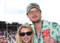 Emma Roberts e Cody John são casados! Aqui está tudo o que sabemos