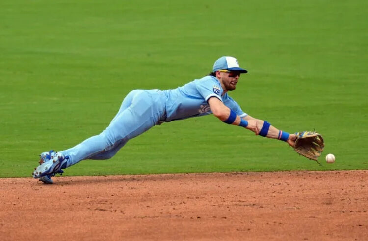 Estrela do Kansas City Royals, Bobby Witt Jr. colocado em IL pela primeira vez na carreira