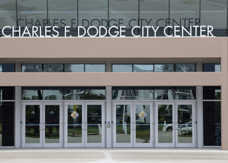 Eventos de fim de semana em Pembroke Pines: orquestra, beisebol e artes