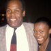 Filha de Danny Glover sobre os primeiros sinais de Alzheimer