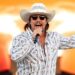 Gavin Adcock lança novo single ‘The Day I Hang It Up’ e os fãs de música country estão entusiasmados