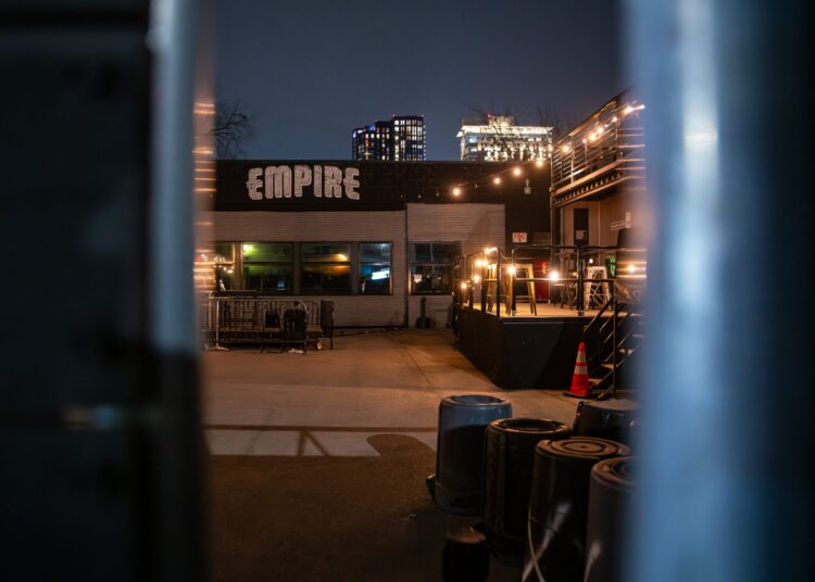 Heard Entertainment LLC, de Stephen Sternschein, despejada do Empire Garage • The Austin Chronicle