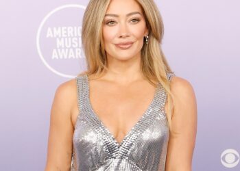 Hilary Duff revela procedimentos cosméticos favoritos: Botox, microagulhamento