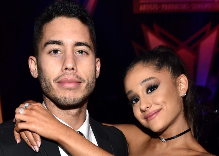 História completa do relacionamento de Ariana Grande e Ricky Alvarez