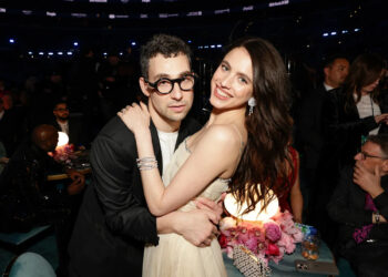 Jack Antonoff compartilha os destaques da turnê no Instagram após a separação de Margaret Qualley
