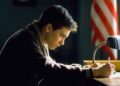 Jake Gyllenhaal interpretou o filho de Robin Williams neste aclamado drama televisivo