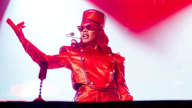 Janet Jackson surpreende Teyana Taylor no BET Awards 2026: 'Estou engasgando'