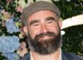 Jason Kelce revela número exorbitante de cervejas que bebeu no casamento de Taylor Swift e Travis Kelce: ‘Foi um bom momento’