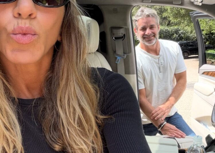 Jennifer Aniston compartilha um vislumbre da vida com Jim Curtis