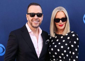 Jenny McCarthy diz que se propôs a ser a 'melhor' solteira após o divórcio: 'I Had No Fear'