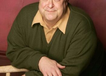 John Goodman diz que não faz mais grelhados porque era uma ‘boa desculpa para ficar bêbado’