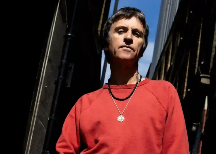 Johnny Marr lança nova música ‘Ophelia’