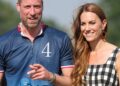 Kate Middleton, Príncipe William Kiss, mostram PDA na Royal Charity Polo Cup