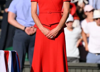 Kate Middleton surpreende em Wimbledon 2026 com Royal Red Number