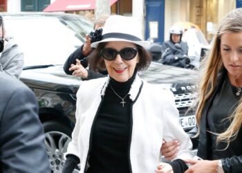 Kris Jenner anuncia a morte da mãe Mary Jo 'MJ' Shannon – NBC Nova York