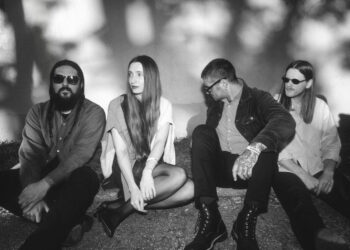 Lavagem a seco compartilha novas músicas “Grass” e “I Have The Key”: Ouça