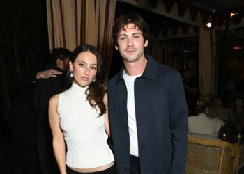 Logan Lerman compartilha fotos do casamento com Analuisa Corrigan