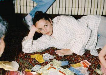 Logic1000 anuncia confirmação de novo álbum! Façanha. Christine And The Queens, Jam City, Yunè Pinku, Kučka e mais