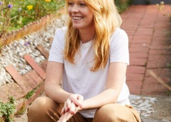 Lucy Rose compartilha nova música vulnerável do próximo álbum ao vivo – Music News