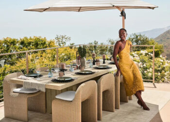 Lupita Nyong'o revela sua casa reimaginada em Los Angeles depois de morar lá por 3 anos: 'Livre de desordem, mas aconchegante'