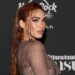Megan Fox reage ao comentário chamando suas fotos de “embaraçosas”