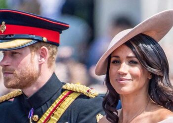 Meghan Markle e Príncipe Harry 'vivem vidas muito separadas' enquanto fontes questionam se seu casamento 'sobreviverá' em meio ao distanciamento real