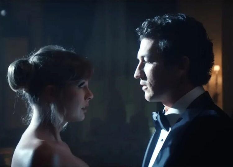 Miles Teller e sua esposa Keleigh ficam de fora do casamento de Taylor Swift e Travis Kelce em meio a rumores de desentendimentos