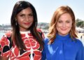 Mindy Kaling ficou ‘muito feliz’ quando Tina Fey e Amy Poehler atrasaram seu objetivo de perda de peso: ‘Você está louco?’