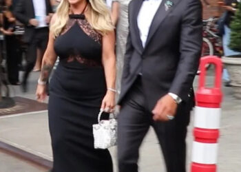 Miranda Lambert é um inferno no casamento de Taylor Swift e Travis Kelce
