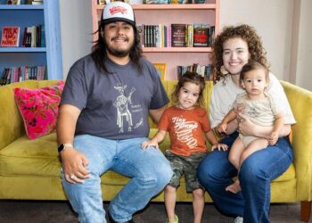 Nova livraria de Tulsa prepara o cenário para a língua, música e cultura indígena | Negócios
