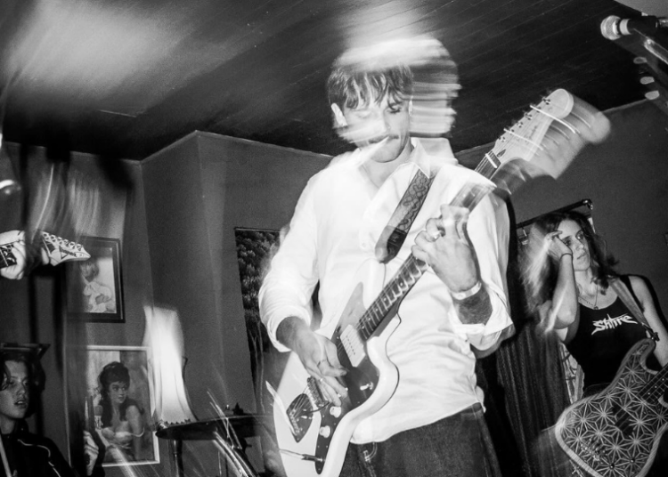 Novo radar musical: Ship Says Om, Shire e muito mais –