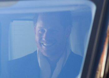 O Príncipe Harry aceita ficar no Palácio de Buckingham… Então o Palácio diz que não há espaço: O que aconteceu?