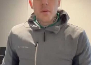 O influenciador Michael Selwood, 35, encontrado morto horas depois de ter sido dado como desaparecido