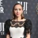 O tweet de Zoe Kazan sobre Taylor Swift não ter convidado Blake Lively para seu casamento se tornou uma coisa toda porque os Swifties não têm frio