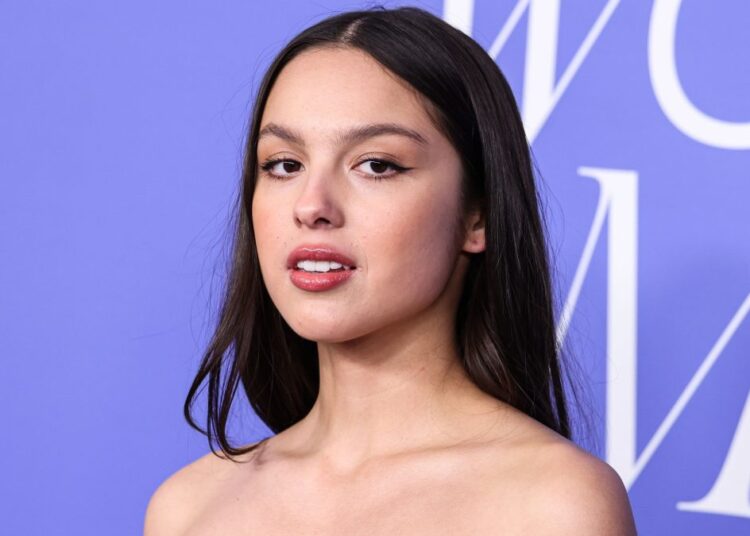 Olivia Rodrigo e Ella Langley lideram uma semana movimentada nas paradas musicais da Austrália